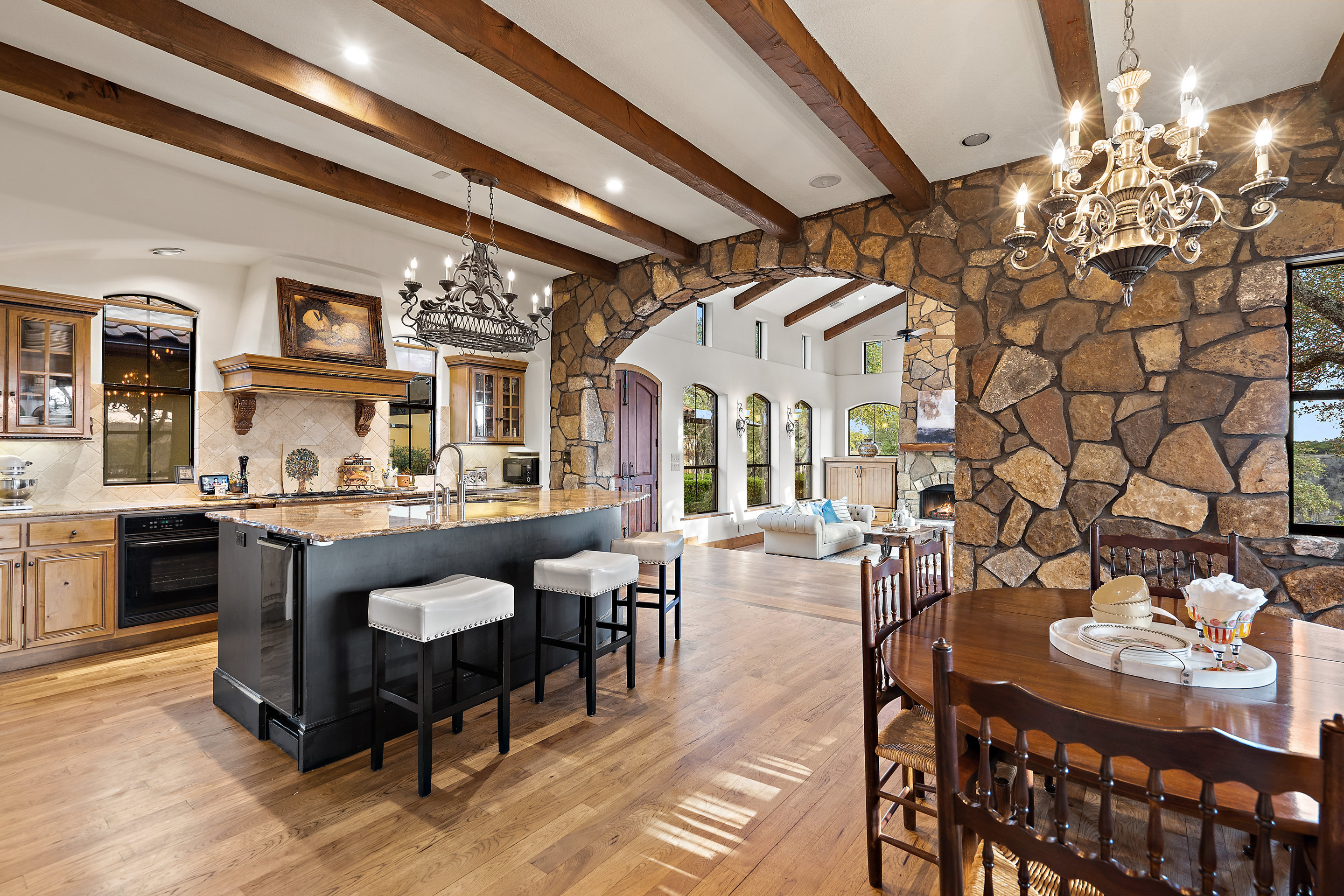 2808 Fall Creek Estates Drive Spicewood, TX 78669 - Photo 10 of 23