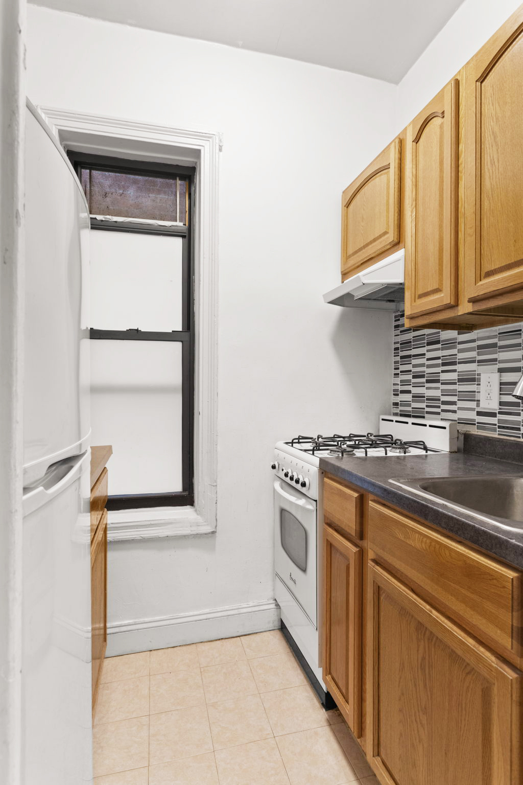 121 East 88th Street, Unit 4A Manhattan, NY 10128 - Photo 3 of 15