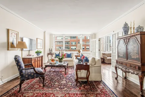 $625,000 | 175 East 62nd Street, Unit 14B | Lenox Hill