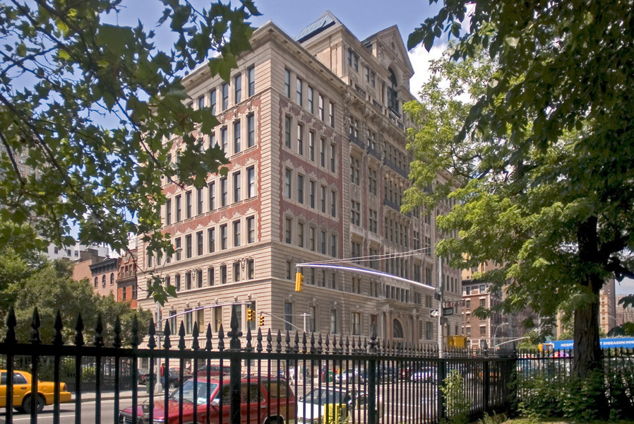 305 2nd Avenue, Unit 521 Manhattan, NY 10003 - Photo 16 of 20 a view of a building
