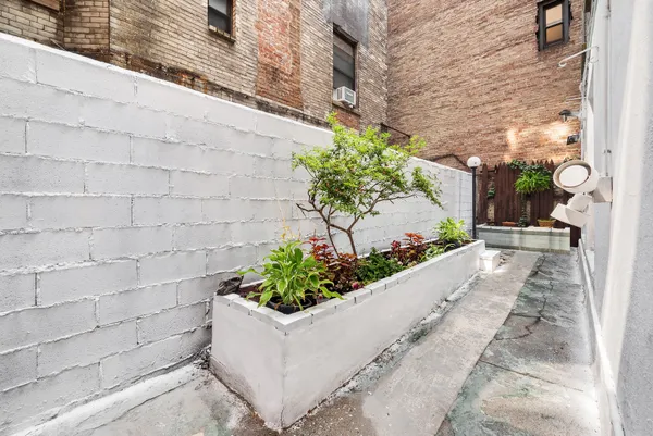 $7,995 | 862 West End Avenue, Unit GARDEN | Upper West Side