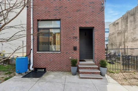 $560,000 | 2720 West Cabot Street, Philadelphia, PA 19121