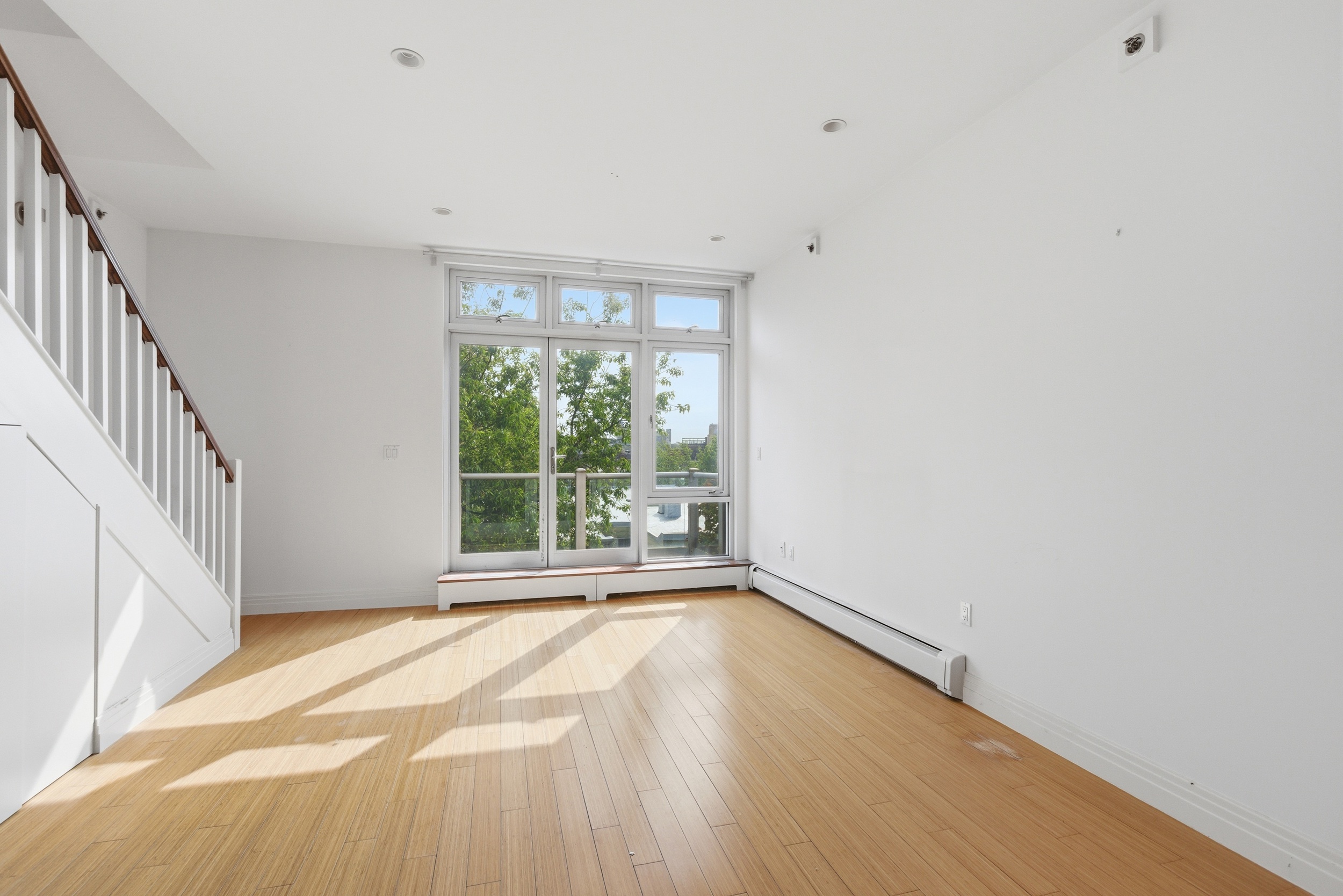 146 Diamond Street Brooklyn, NY 11222 - Photo 2 of 14 Gallery Image 2
