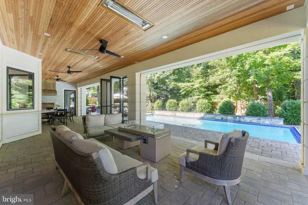 Contact Agent | 608 Walker Road, Great Falls, VA 22066