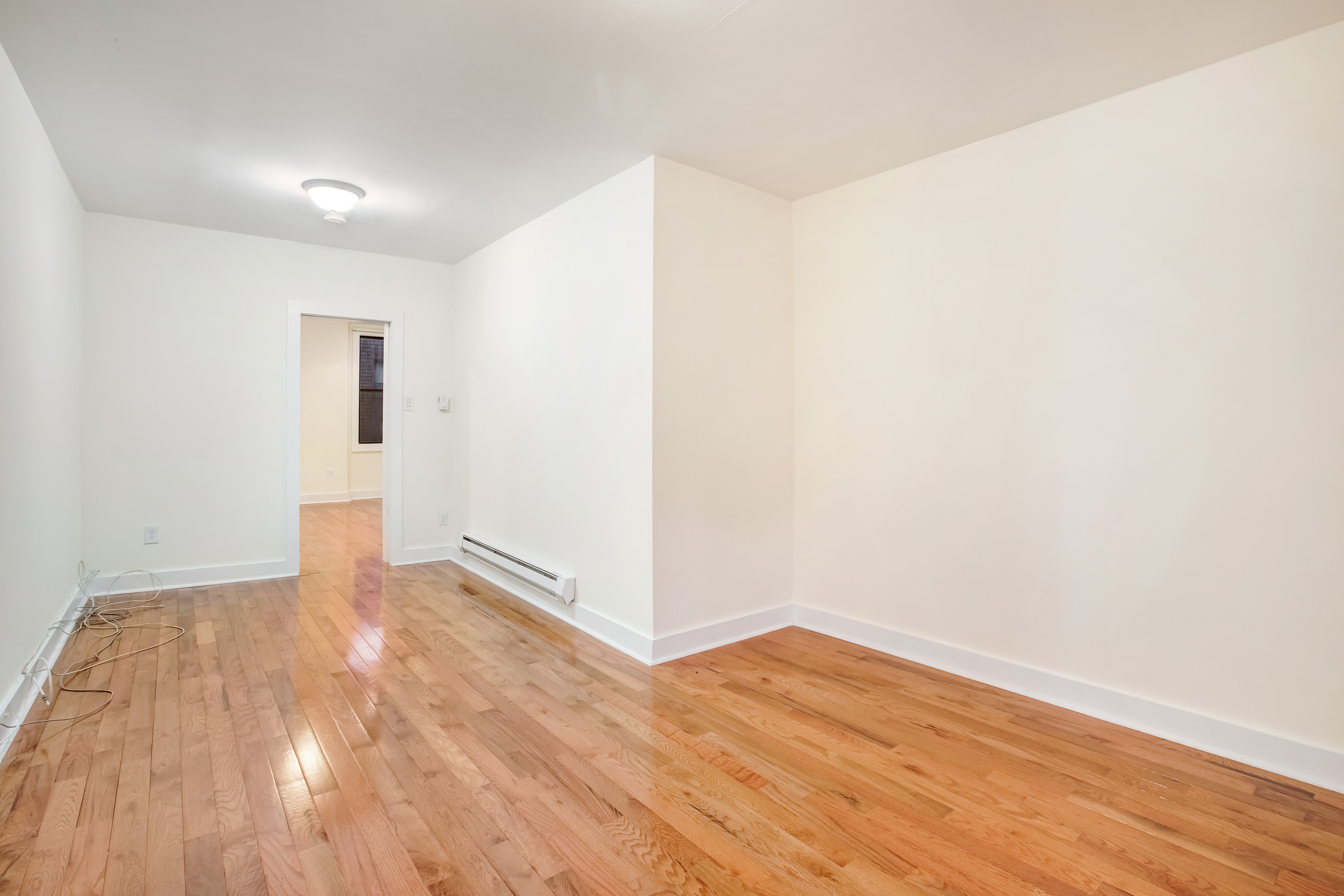22-42 41st Street, Unit 2L Queens, NY 11105 - Photo 2 of 8
