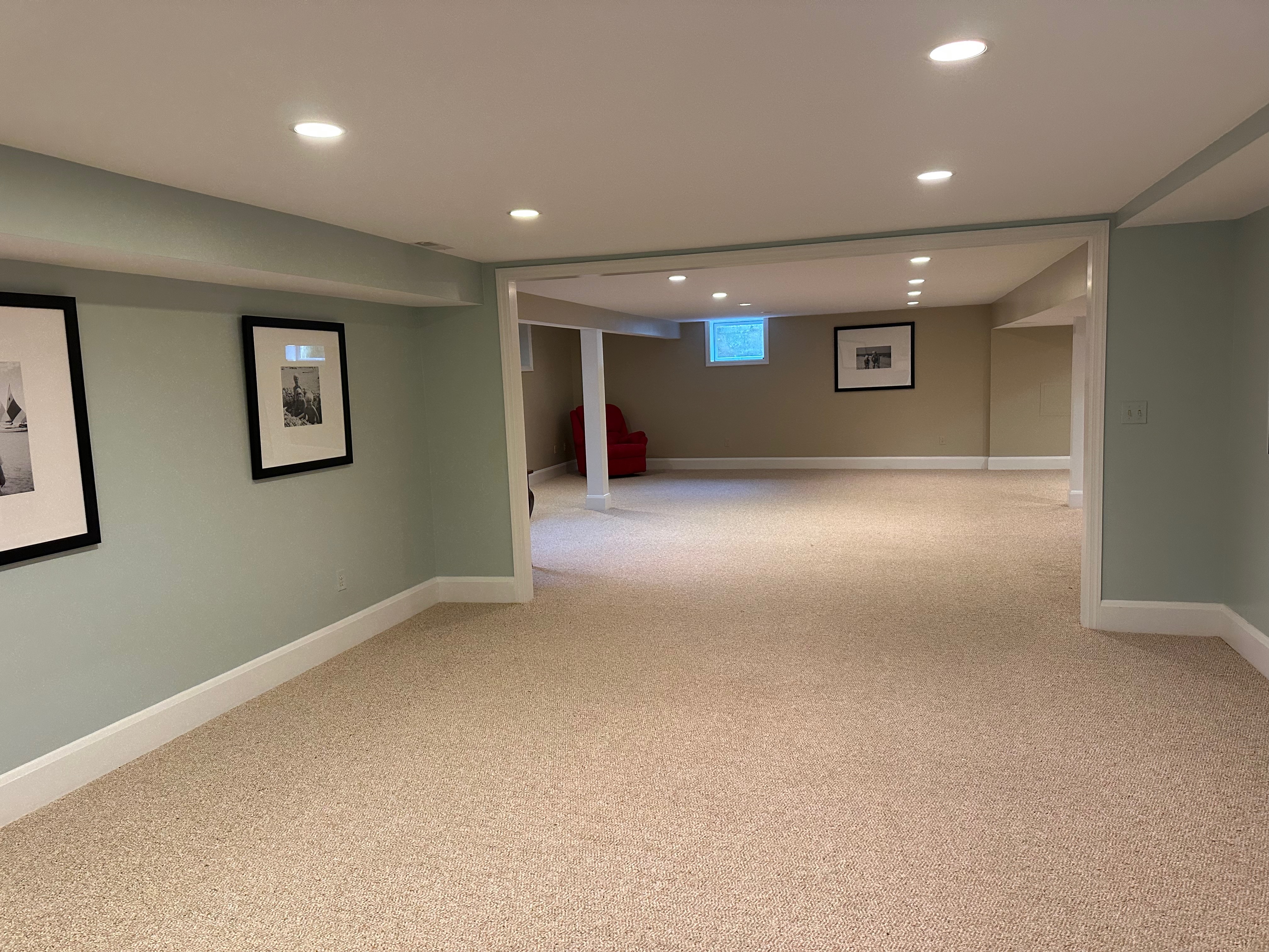 910 Army Road Towson, MD 21204 - Photo 47 of 62 an empty room with windows and ceiling fan