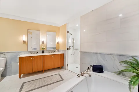 $7,250,000 | 2150 Broadway, Unit 4A | Upper West Side