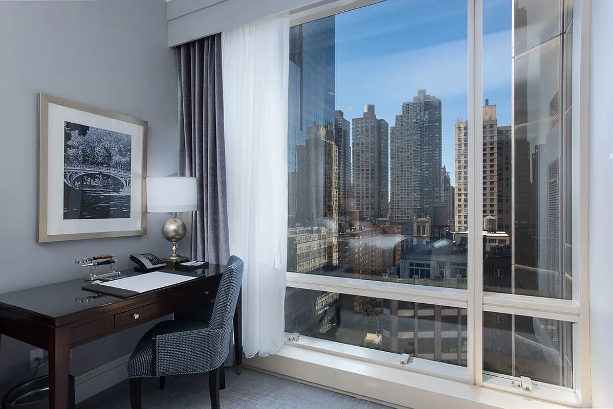 1 Central Park West, Unit 1712 Manhattan, NY 10023 - Photo 2 of 12