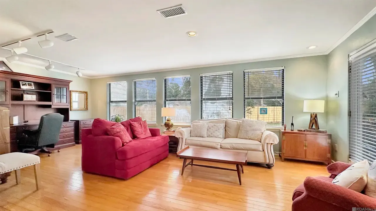 $549,900 | 5929 Menlo Drive, Baton Rouge, LA 70808