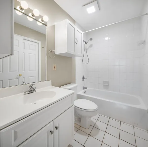 $750,000 | 402 9th Street, Unit W3J, Hoboken, NJ 07030