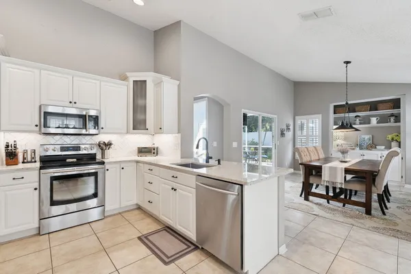 $529,900 | 271 Wescliff Drive, Ocoee, FL 34761