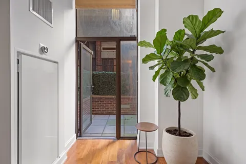 $1,400,000 | 140 West 22nd Street, Unit 2D | Chelsea