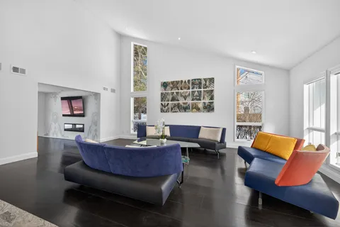 $3,199,000 | 48 Westwood Court, Woodbury, NY 11797