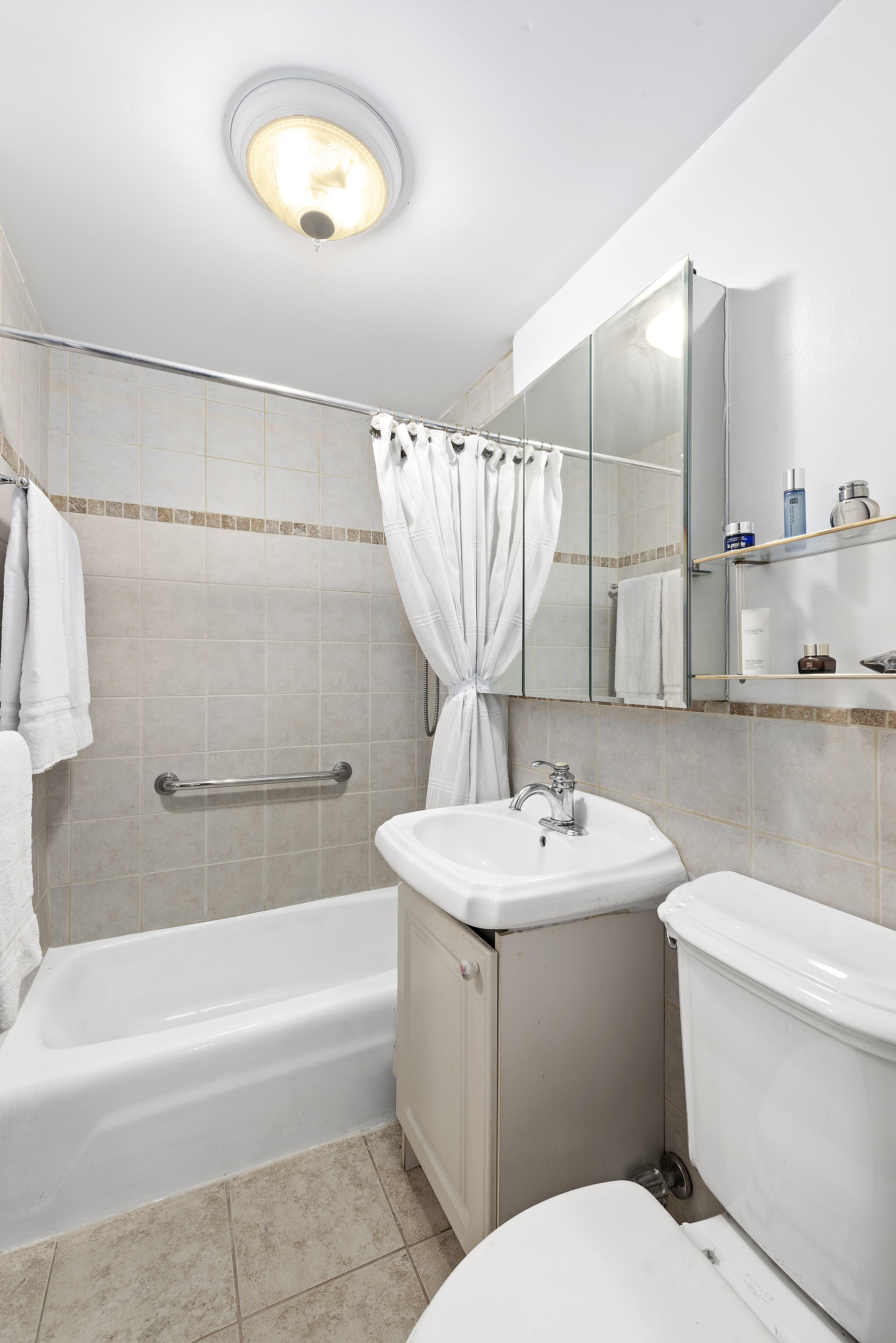 126 East 30th Street, Unit 1B Manhattan, NY 10016 - Photo 4 of 6
