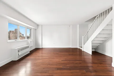 $765,000 | 609 Columbus Avenue, Unit 16C | Upper West Side