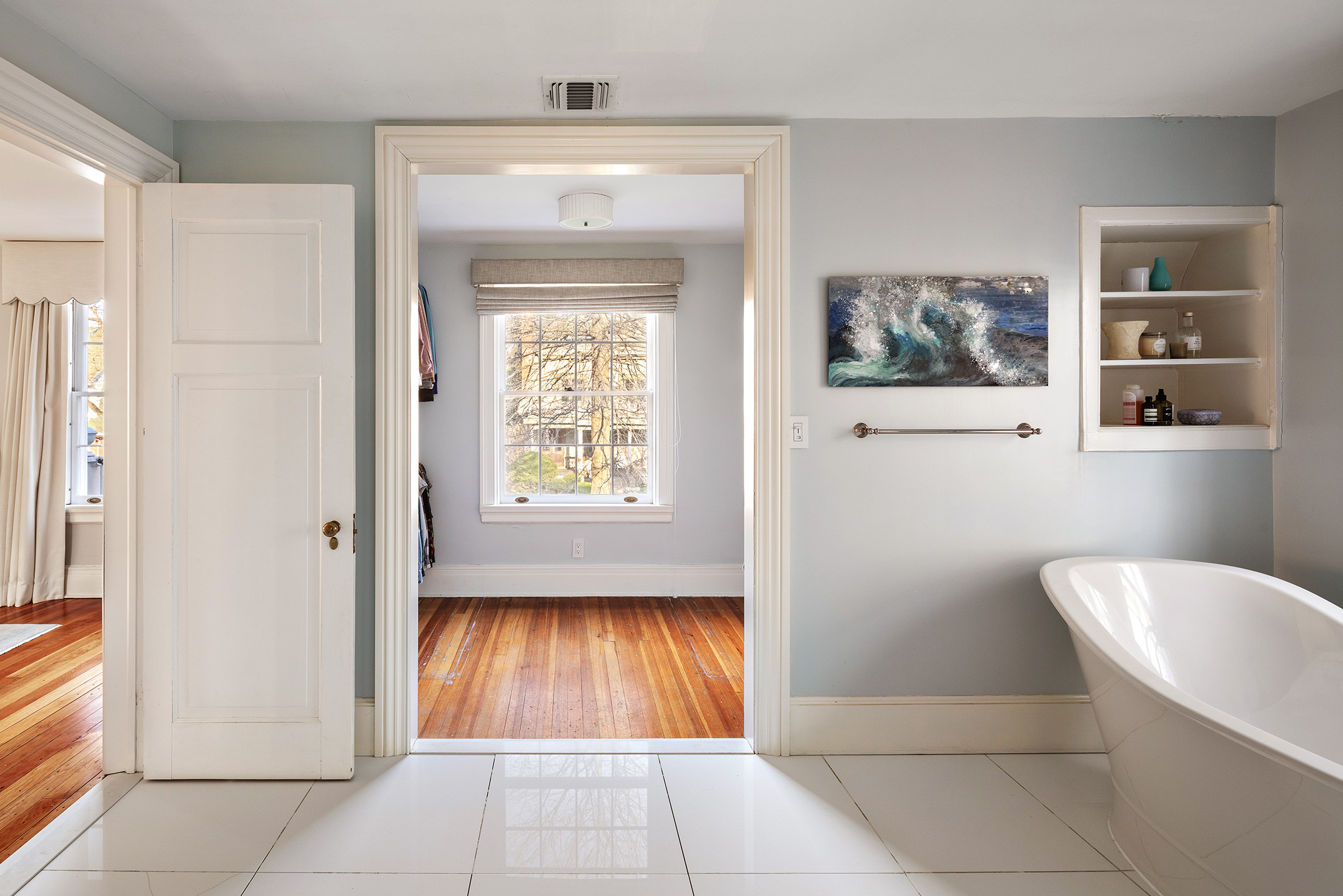 162 Argyle Road Brooklyn, NY 11218 - Photo 13 of 25 a bathroom with a toilet a sink and a mirror