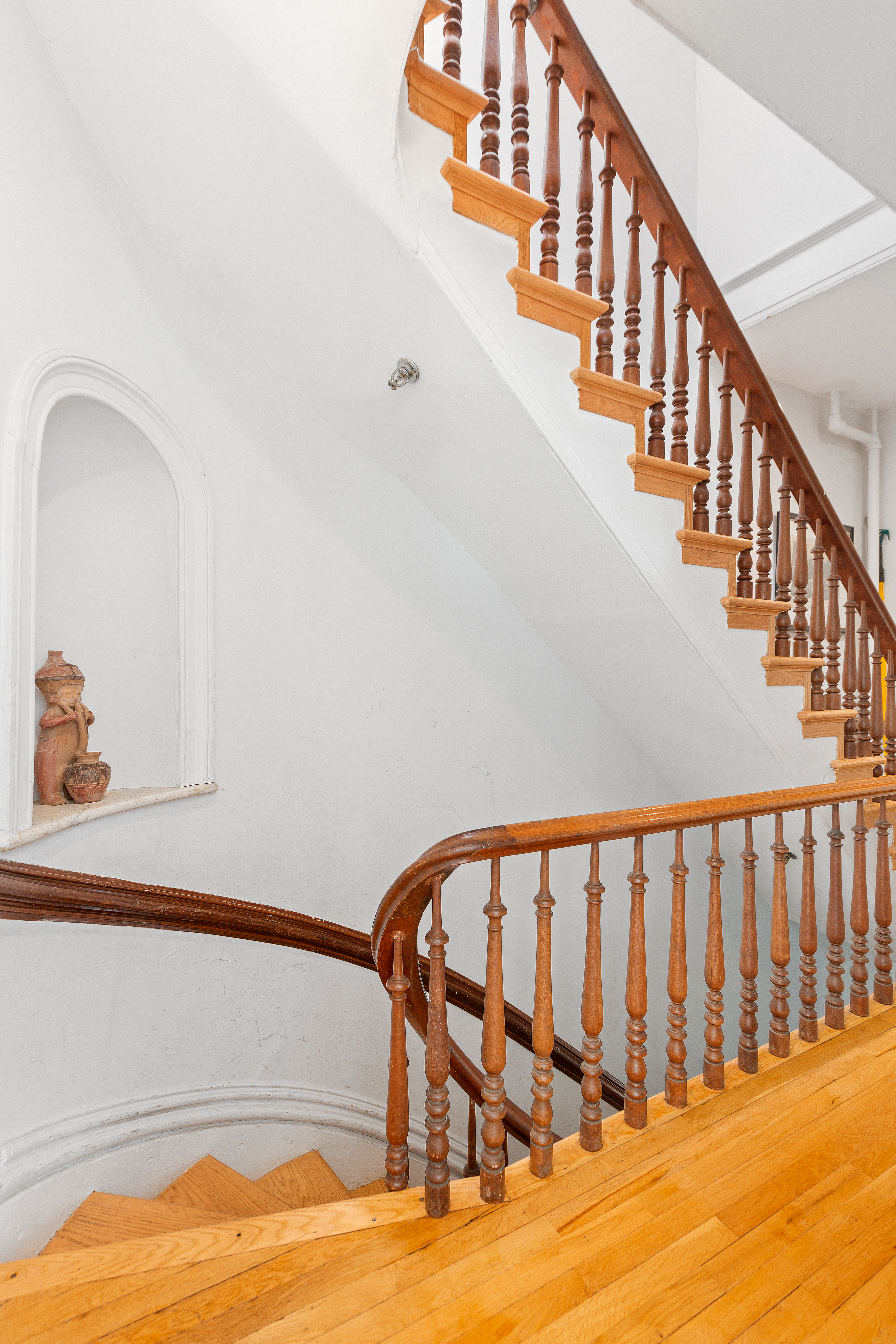 102 South Oxford Street, Unit 3 Brooklyn, NY 11217 - Photo 4 of 14