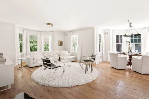 $5,950,000 | 89 Cobb Road, Water Mill, NY 11976