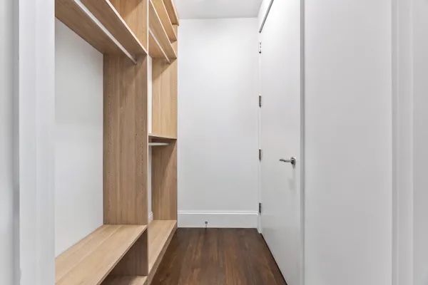 $6,999,000 | 217 West 57th Street, Unit 36D | Midtown Central