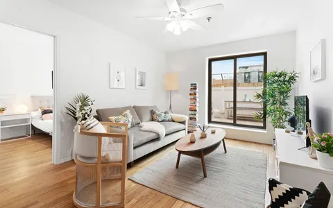 $5,500 | 318 Warren Street, Unit A17 | Cobble Hill