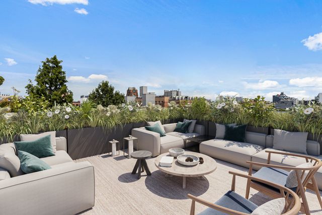 $2,700,000 | 150 North 5th Street, Unit PHB | Williamsburg