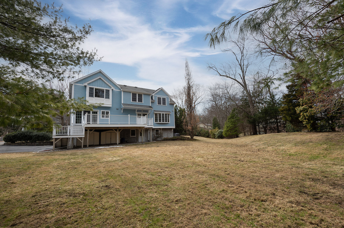 21 Bryant Road Lexington, MA 02420 - Photo 35 of 36