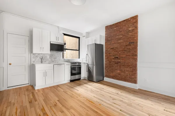 $6,500 | 149 Sullivan Street, Unit 3D | SoHo