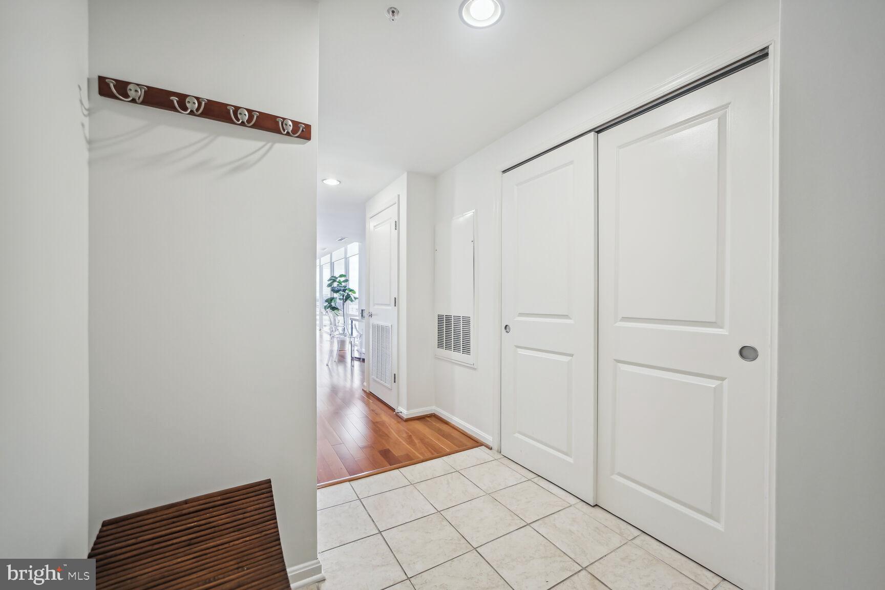 930 Wayne Avenue, Unit 1205 Silver Spring, MD 20910 - Photo 4 of 31