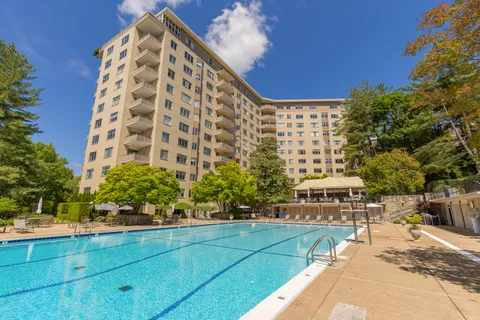 $1,250,000 | 2801 New Mexico Avenue Northwest, Unit 1211, Washington, DC 20007