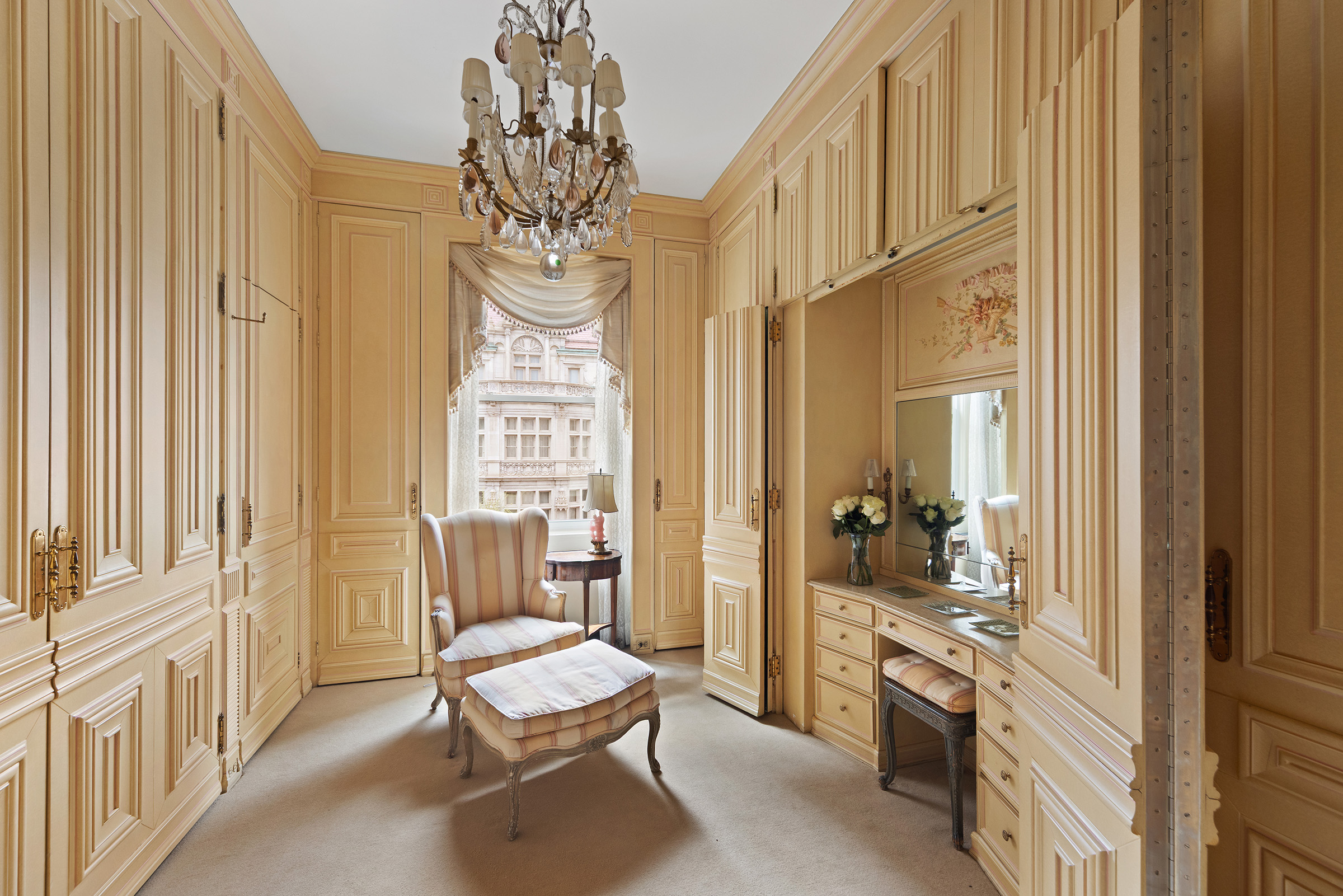 31 East 72nd Street, Unit 4B Manhattan, NY 10021 - Photo 8 of 14 a spacious bathroom with a tub shower and sink
