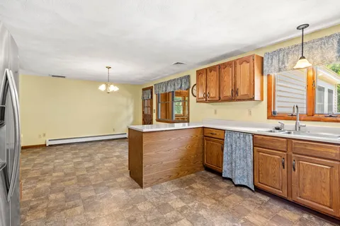 Contact Agent | 26 School Street, Byfield, MA 01922