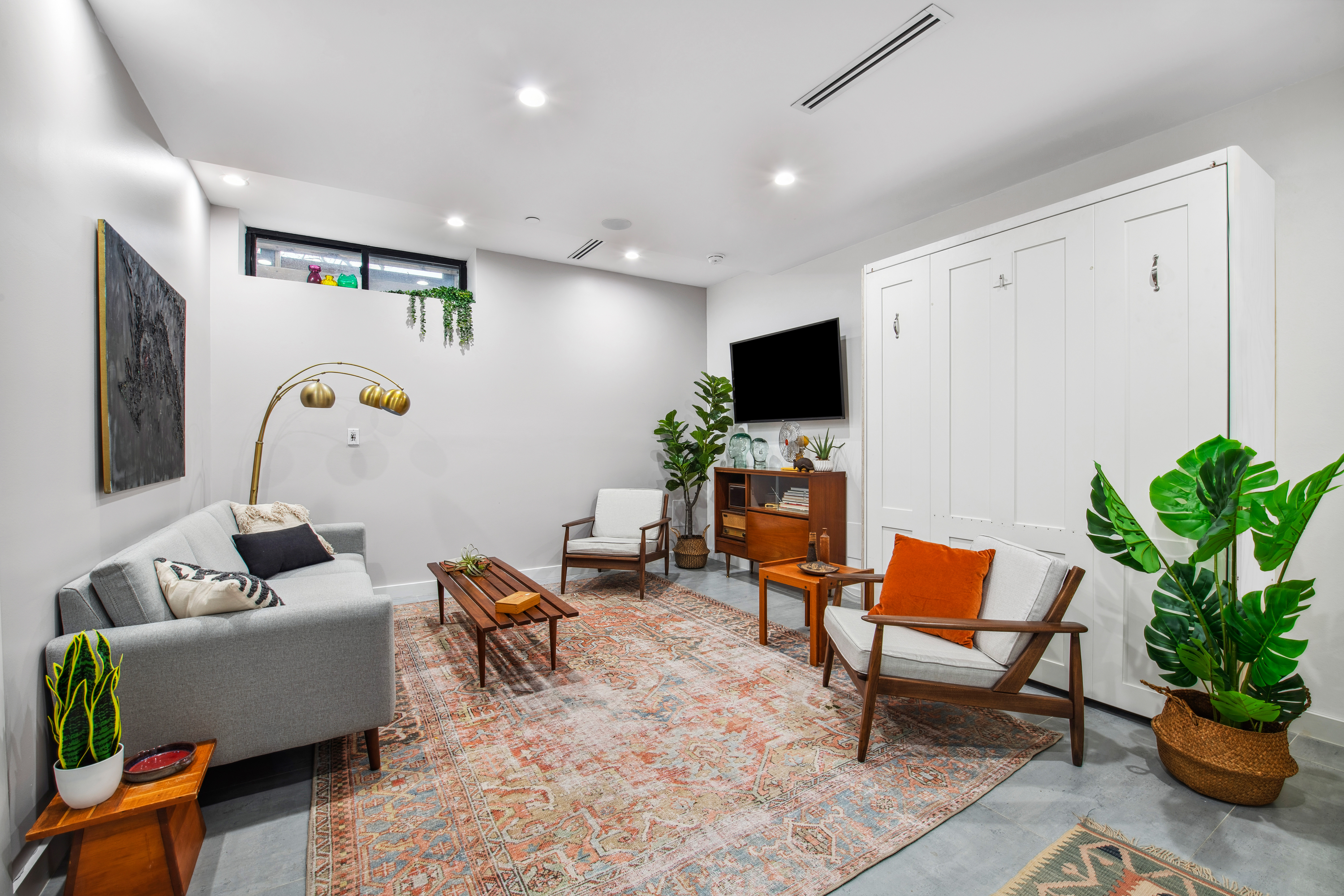 135 Johnson Avenue, Unit 1 Brooklyn, NY 11206 - Photo 6 of 9