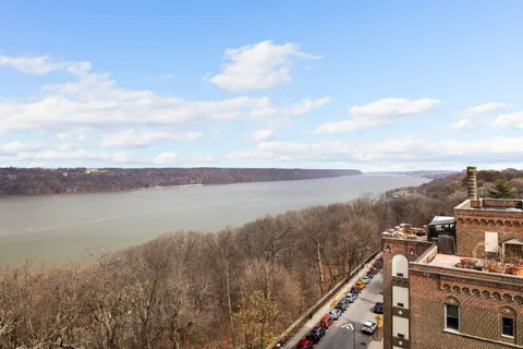 $1,200,000 | 900 West 190th Street, Unit 10O | Hudson Heights