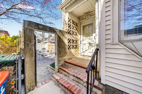 $675,000 | 115 Mill Street, New Bedford, MA 02740