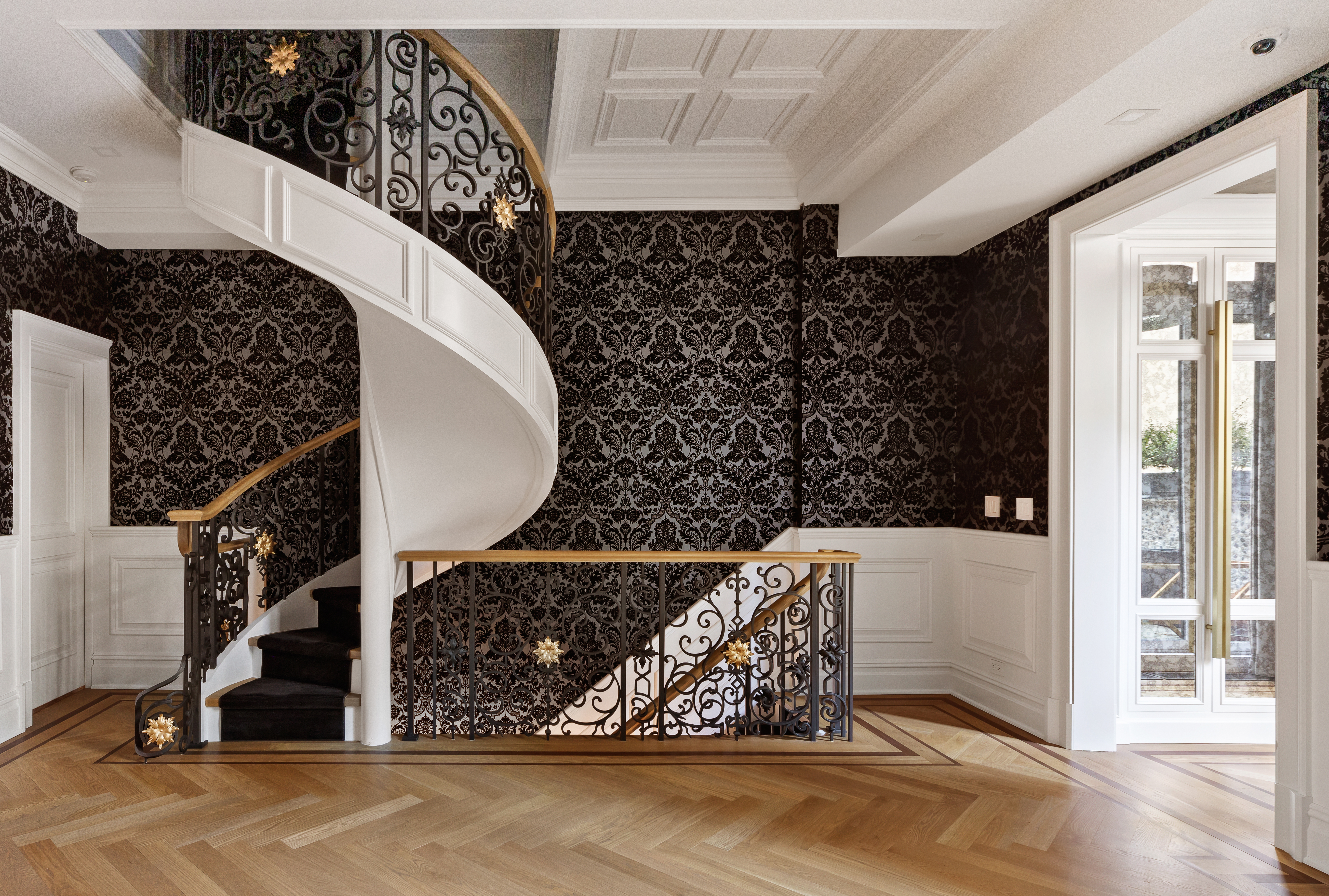 127 East 64th Street, Unit 1/2 Manhattan, NY 10065 - Photo 5 of 15 a view of entryway