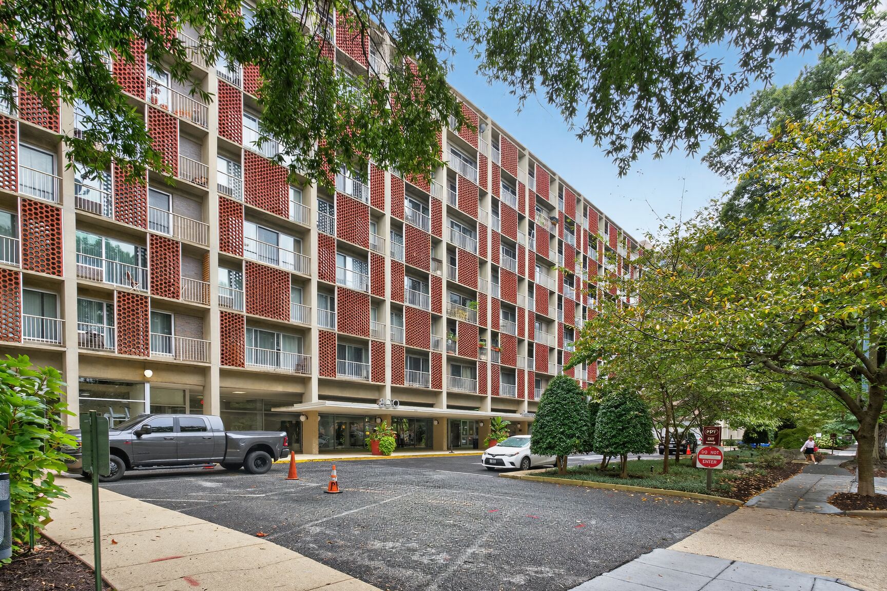 800 4th Street Southwest, Unit S221 Washington, DC 20024 - Photo 10 of 12