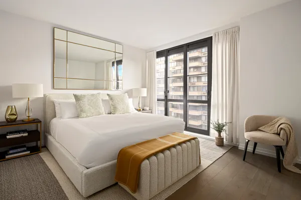 $4,295,000 | 250 West 96th Street, Unit 10C | Upper West Side