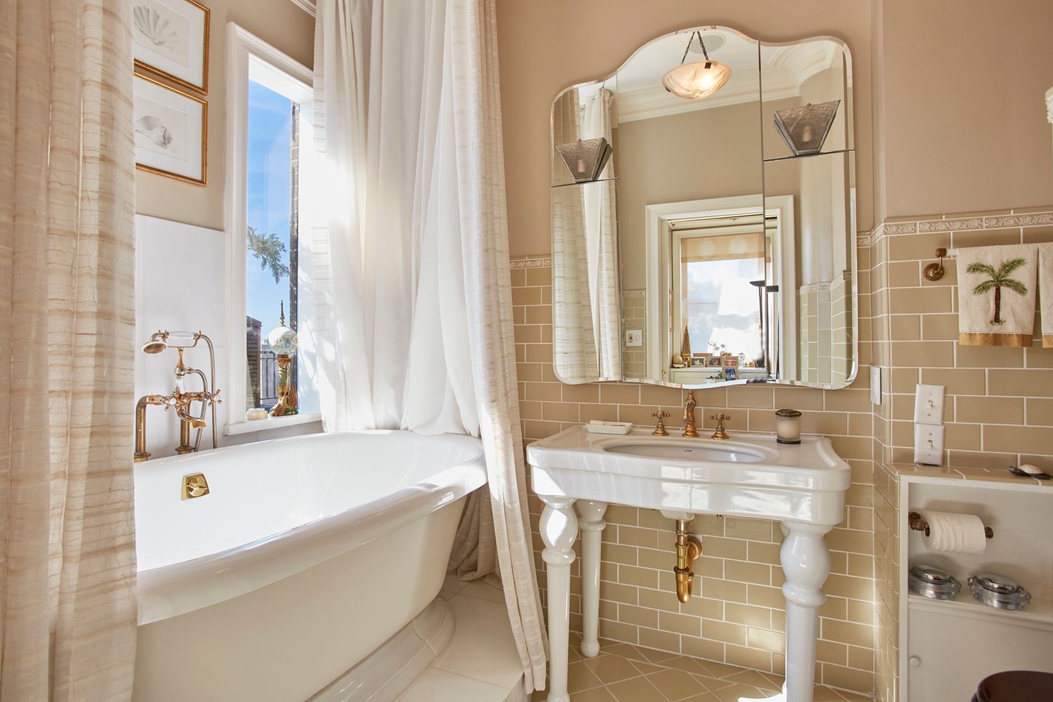 $4,250,000 | 22 East 88th Street, Unit PHD | Upper East Side