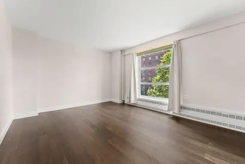 $539,000 | 80 La Salle Street, Unit 7B | Morningside Heights