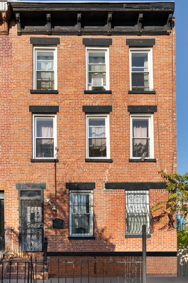$3,850 | 1521 Dean Street, Unit 1 | Crown Heights