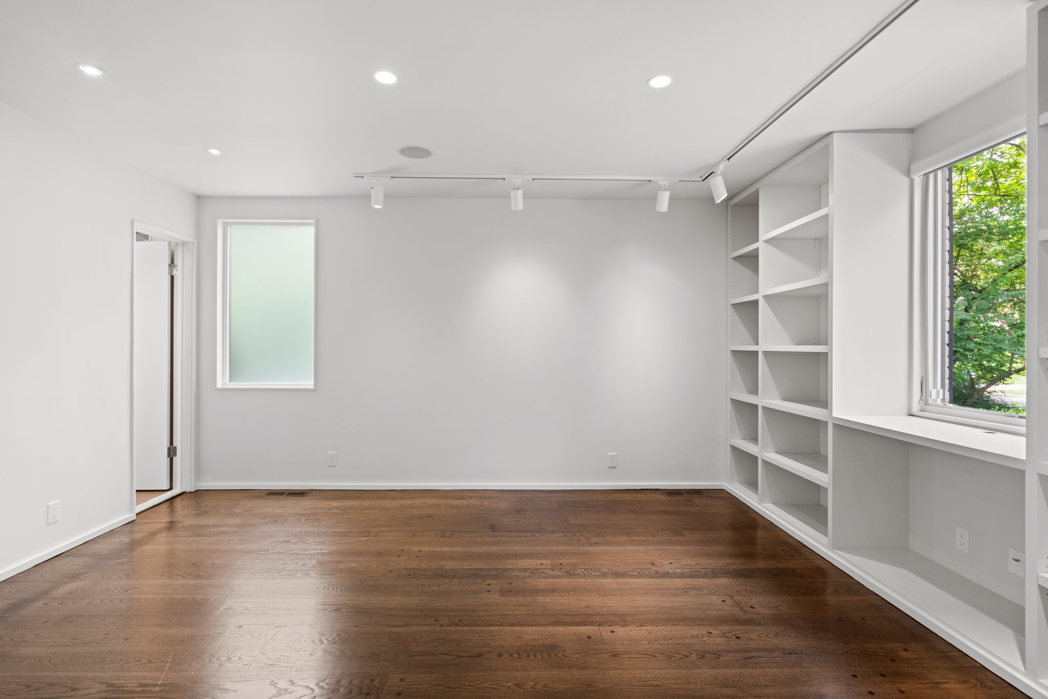 5515 Center Street Chevy Chase, MD 20815 - Photo 18 of 85