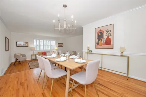 Contact Agent | 14 South Duke Street, Rockville, MD 20850
