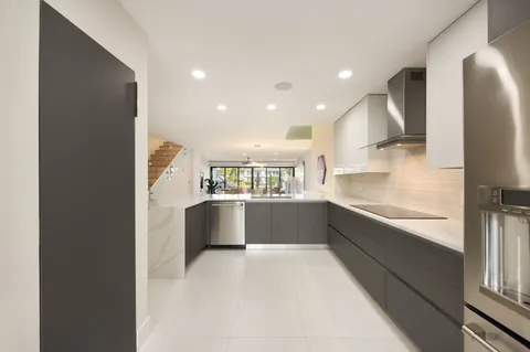 $1,295,000 | 424 Hendricks Isle, Fort Lauderdale, FL 33301