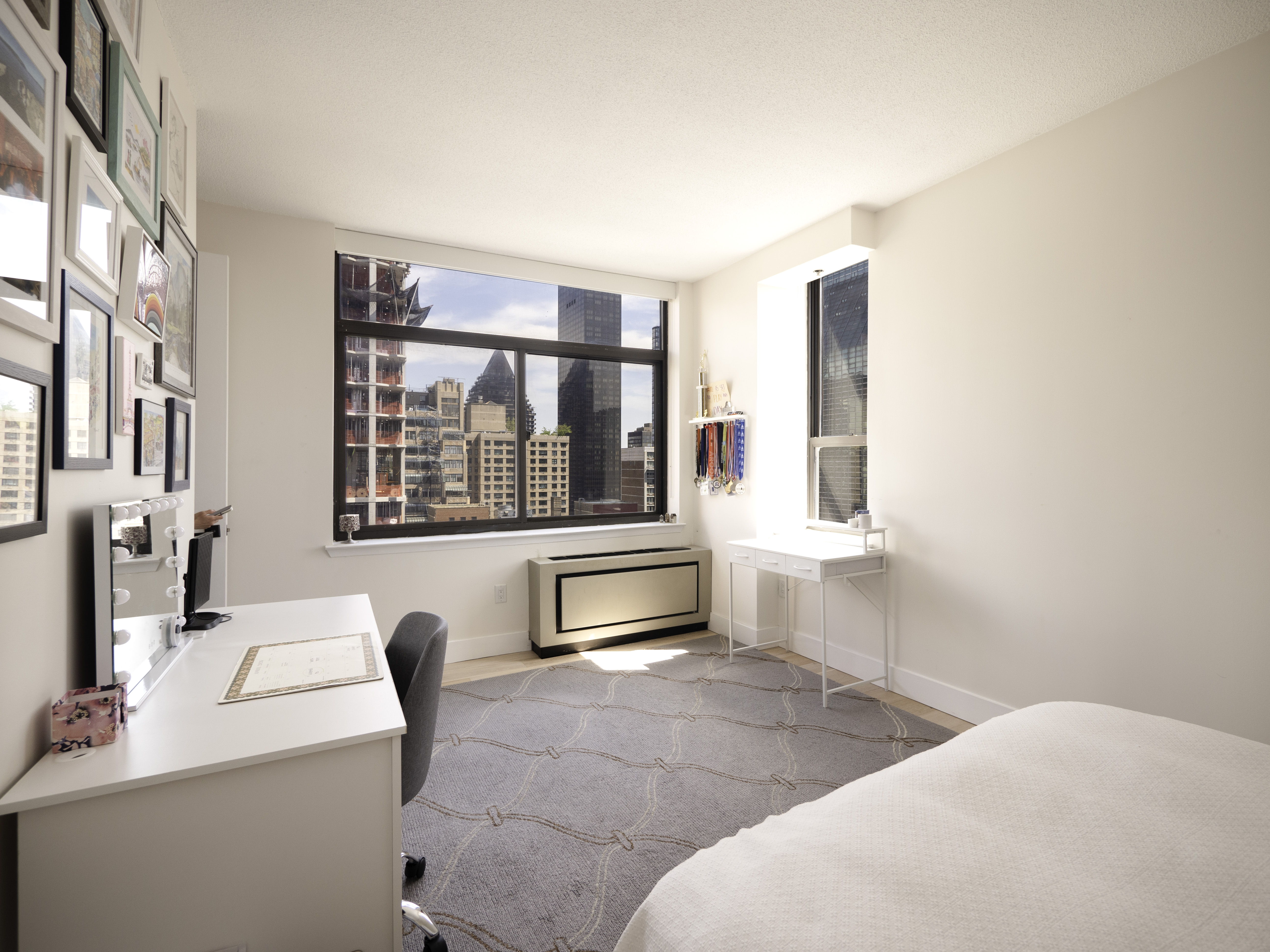 303 East 43rd Street, Unit 27A Manhattan, NY 10017 - Photo 10 of 17