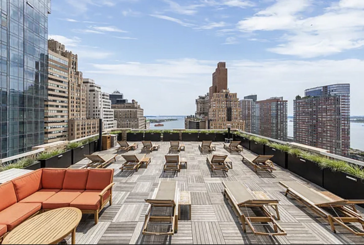 88 Greenwich Street, Unit 1023 Manhattan, NY 10006 - Photo 17 of 20 a picture of city view