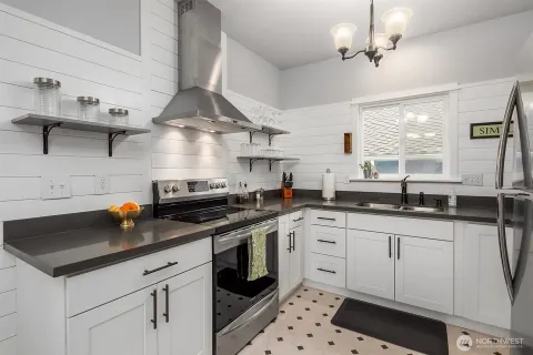 $620,000 | 3020 Gedney Street, Everett, WA 98201