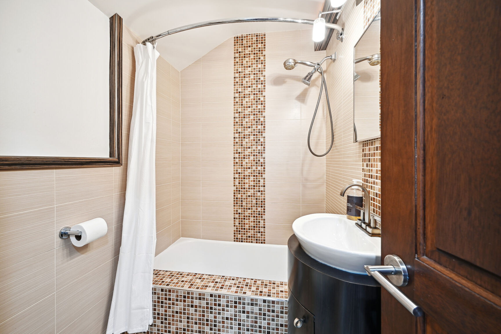 8805 Ridge Road Bethesda, MD 20817 - Photo 29 of 37