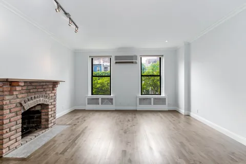 $4,995,000 | 222 East 32nd Street | Kips Bay