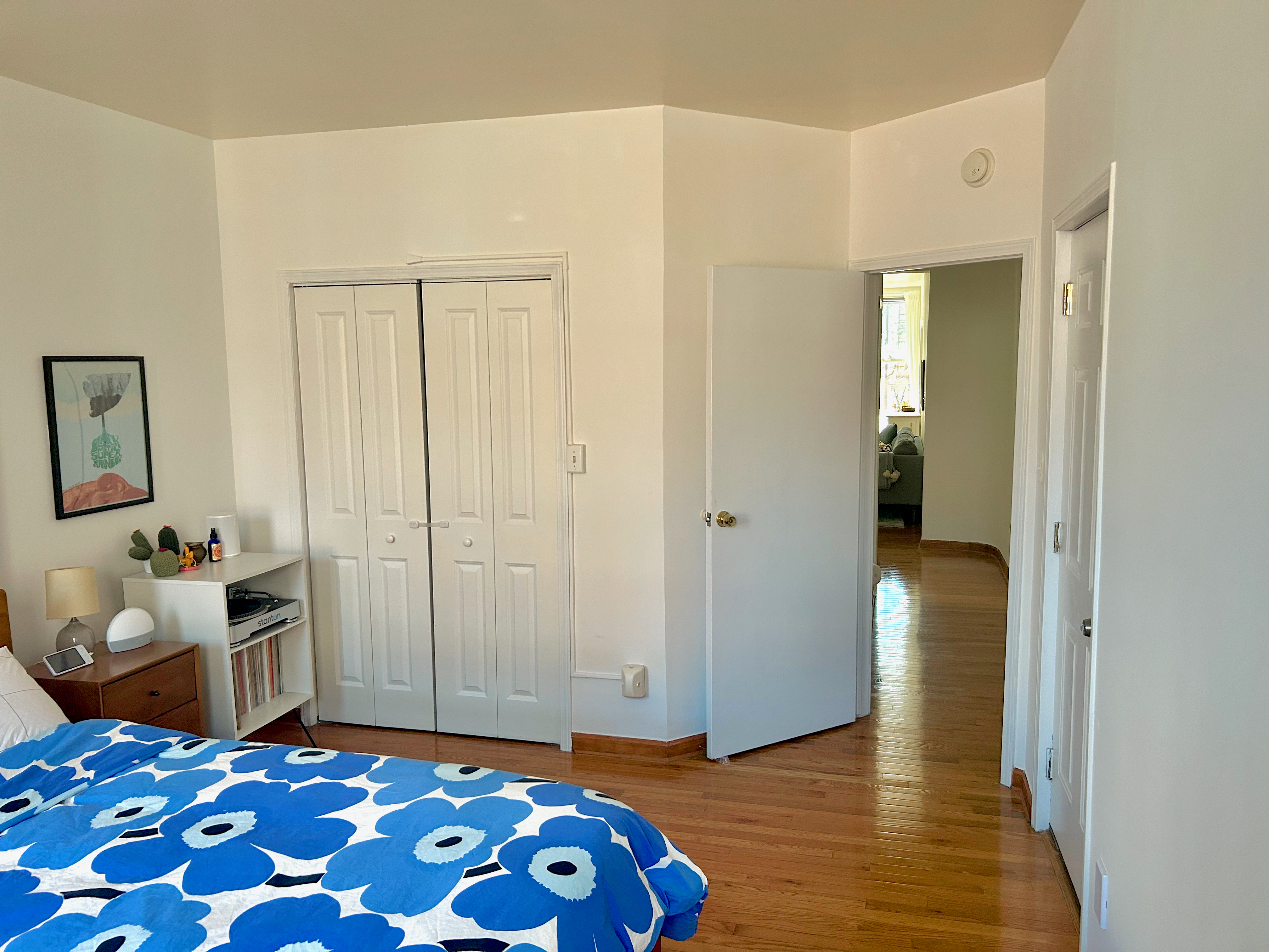 250 19th Street, Unit 2 Brooklyn, NY 11215 - Photo 15 of 18 a bedroom with a bed and a dresser