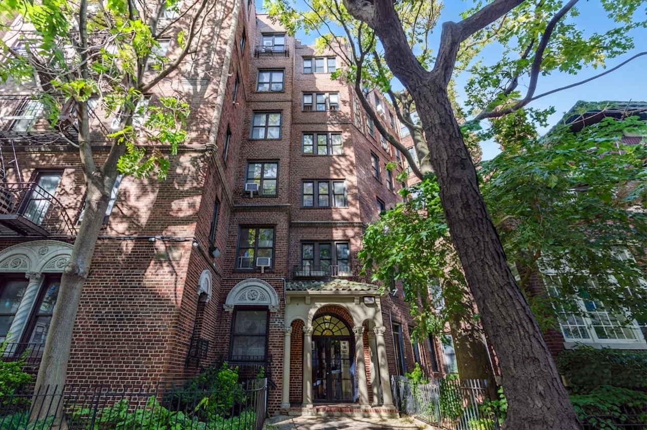 807 Riverside Drive, Unit 2G Manhattan, NY 10032 - Photo 20 of 21 Gallery Image 20